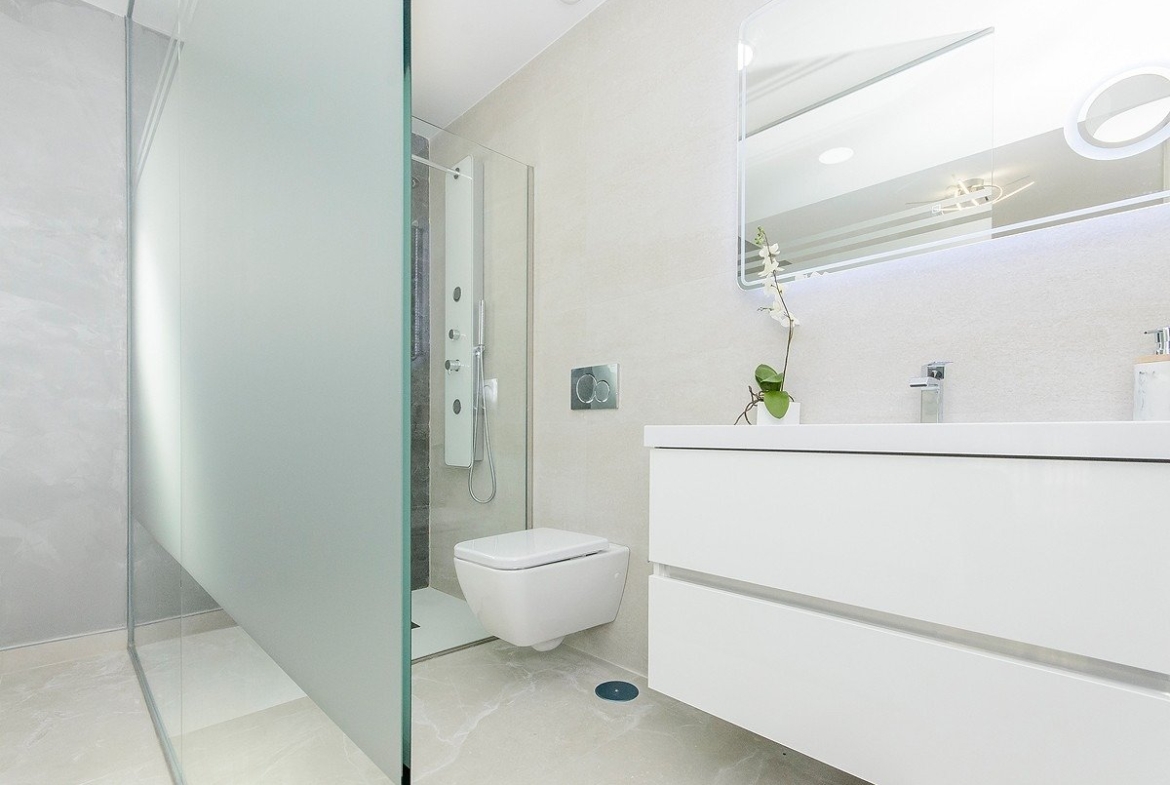 NEW BUILD BUNGALOWS IN SAN MIGUEL DE SALINAS