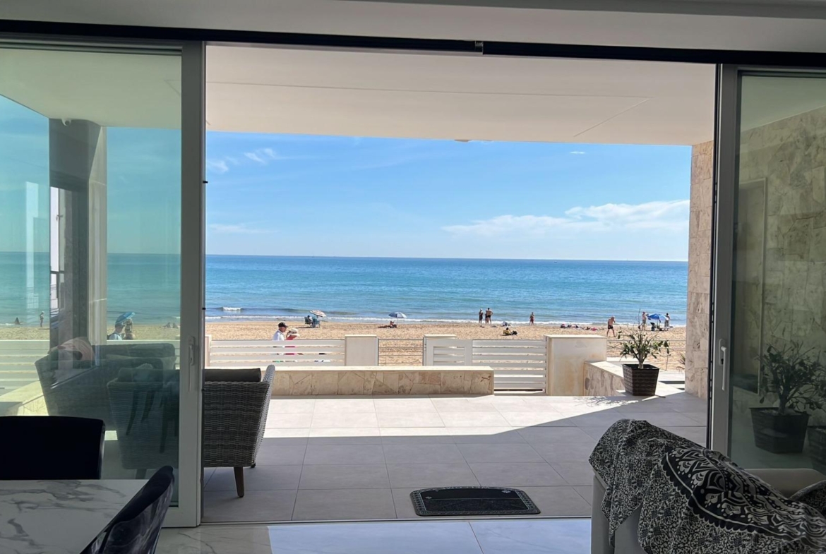 Spectacular Beachfront VILLA, LA MATA