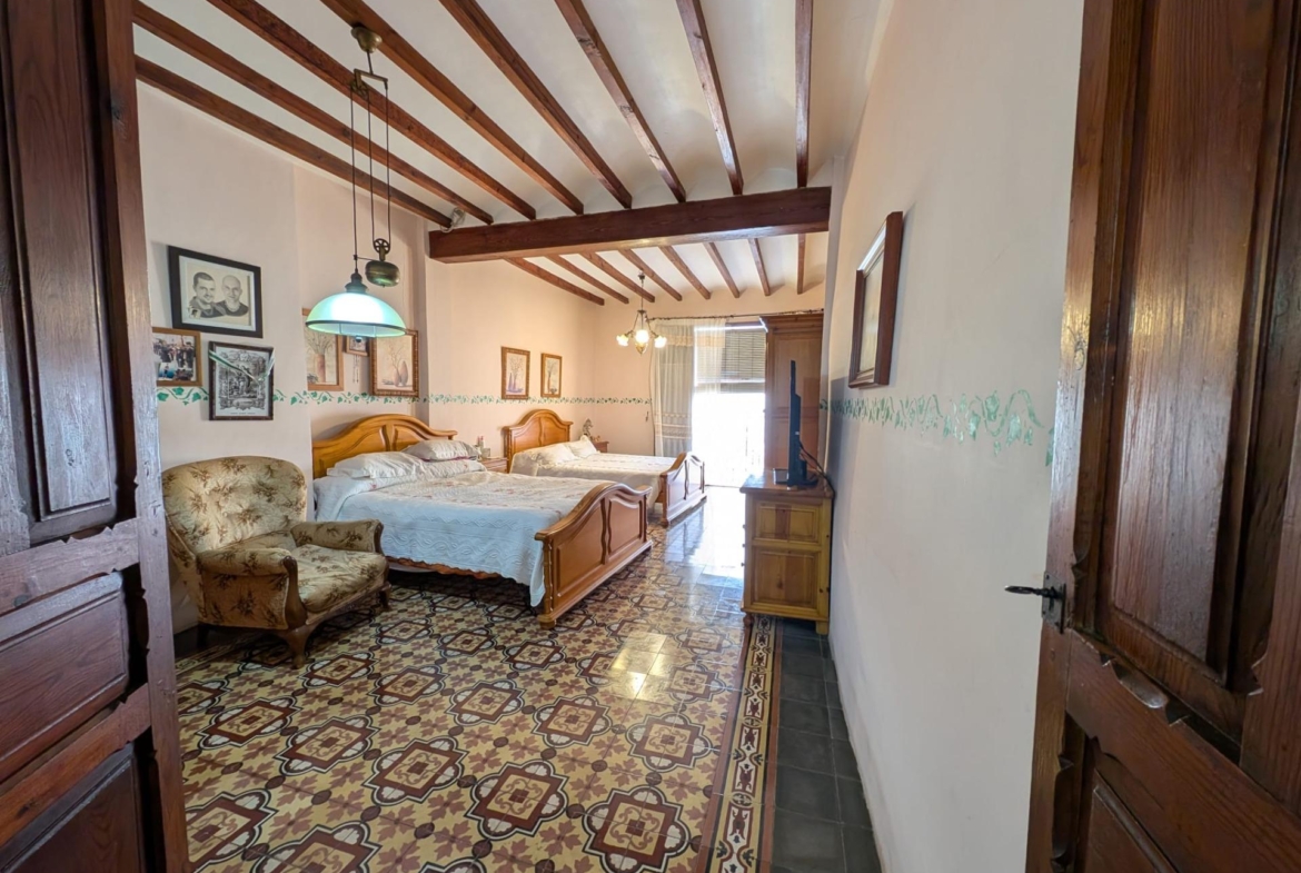SEMI-DETACHED HOUSE IN THE CHARMING VILLAGE OF LA NUCIA