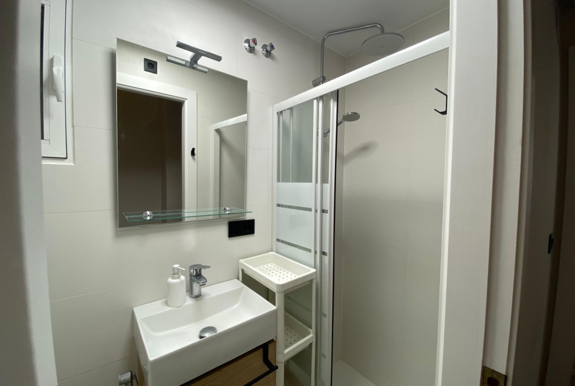 PLAYA DEL CURA. REFURBISHED APARTMENT WITH TOURIST LICENSE 200 M FROM THE SEA