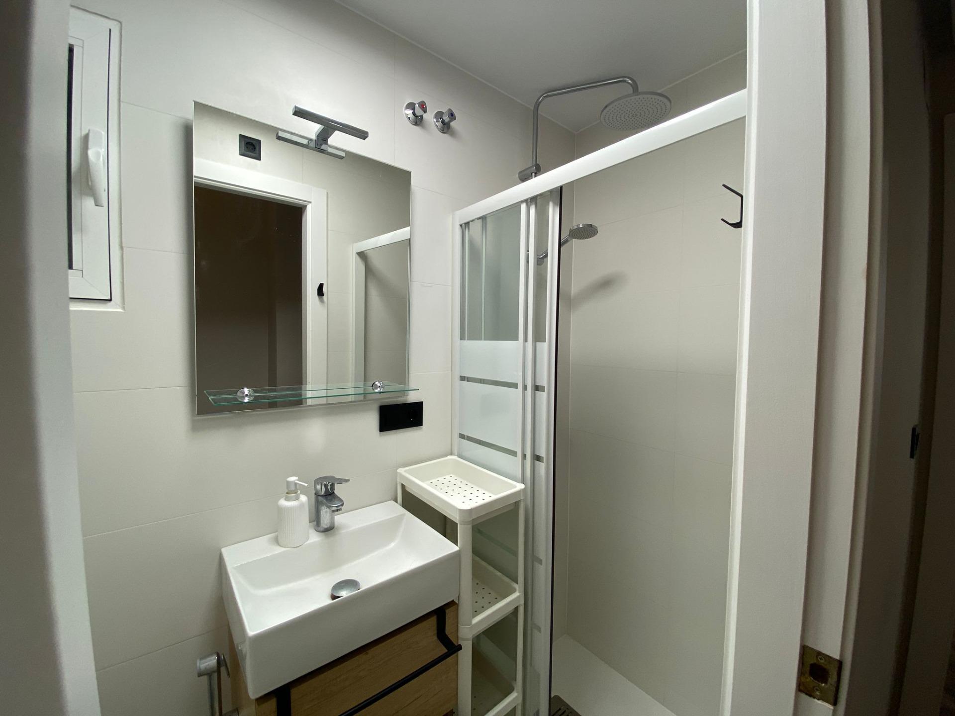 8-21-10 PLAYA DEL CURA. REFURBISHED APARTMENT WITH TOURIST LICENSE 200 M FROM THE SEA