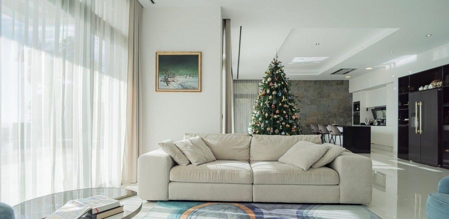 Exquisite villa with private pool and panoramic views in Sierra Cortina