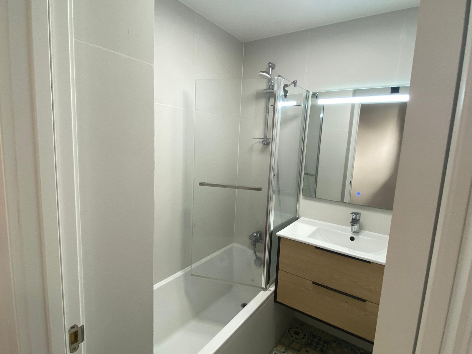 8-22-9 PLAYA DEL CURA. REFURBISHED APARTMENT WITH TOURIST LICENSE 200 M FROM THE SEA