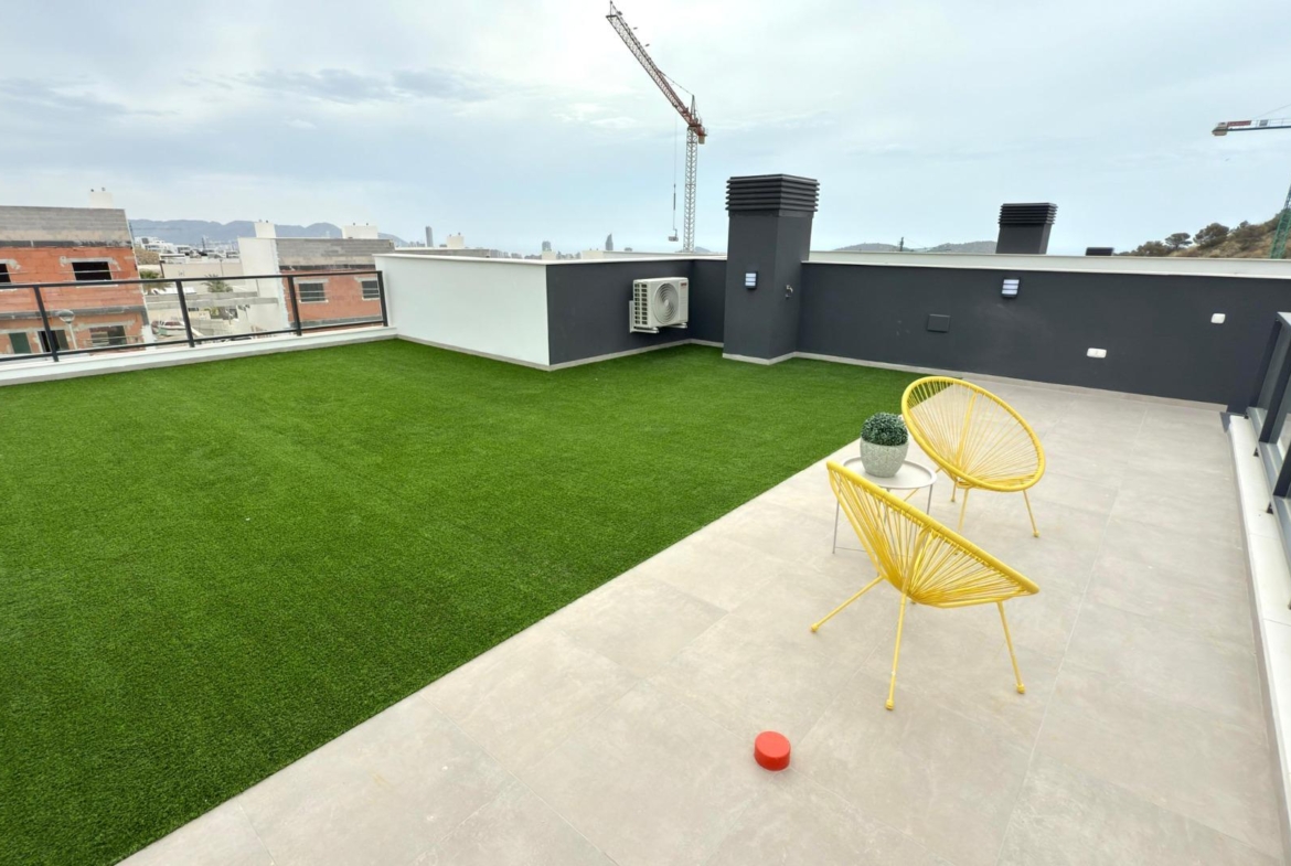 🏡 Corner penthouse with sea views – Balcón de Finestrat