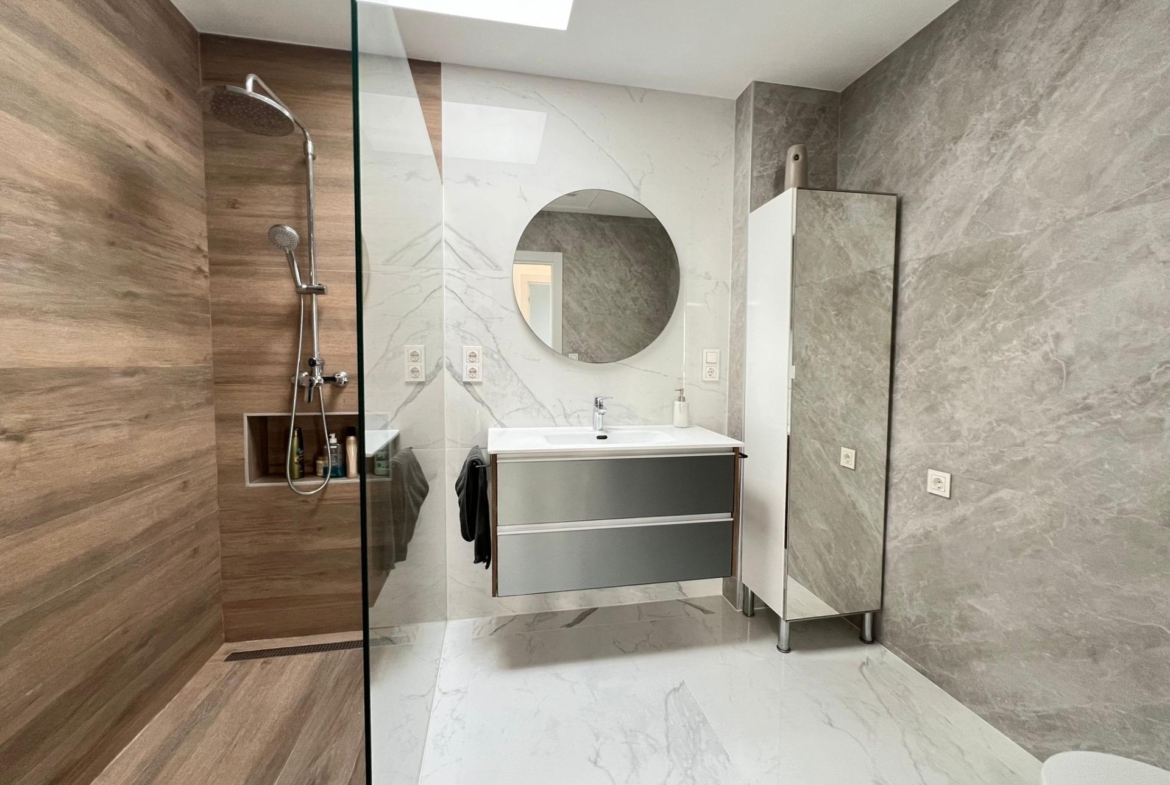 Spectacular Beachfront VILLA, LA MATA
