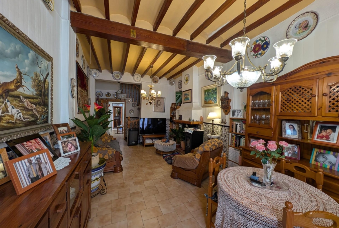 SEMI-DETACHED HOUSE IN THE CHARMING VILLAGE OF LA NUCIA