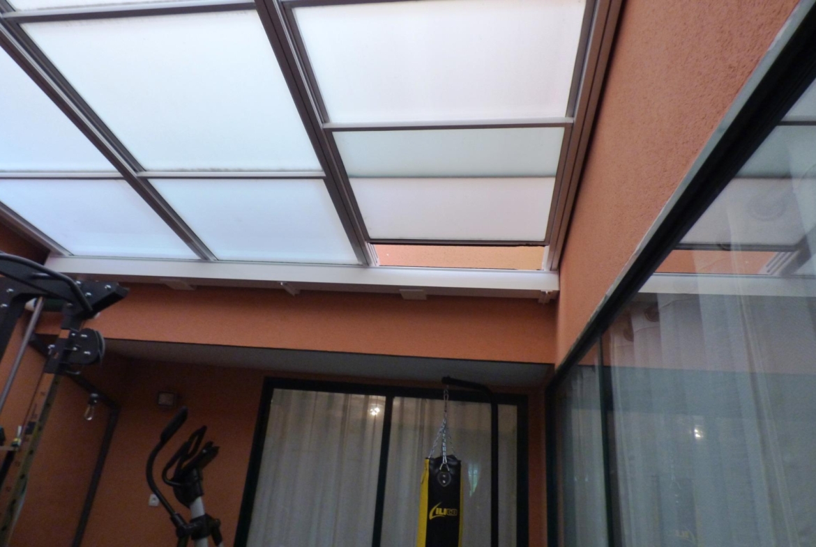 Exclusivo Adosado en Primera Línea de Golf de la Playa de San Juan con vistas espectaculares