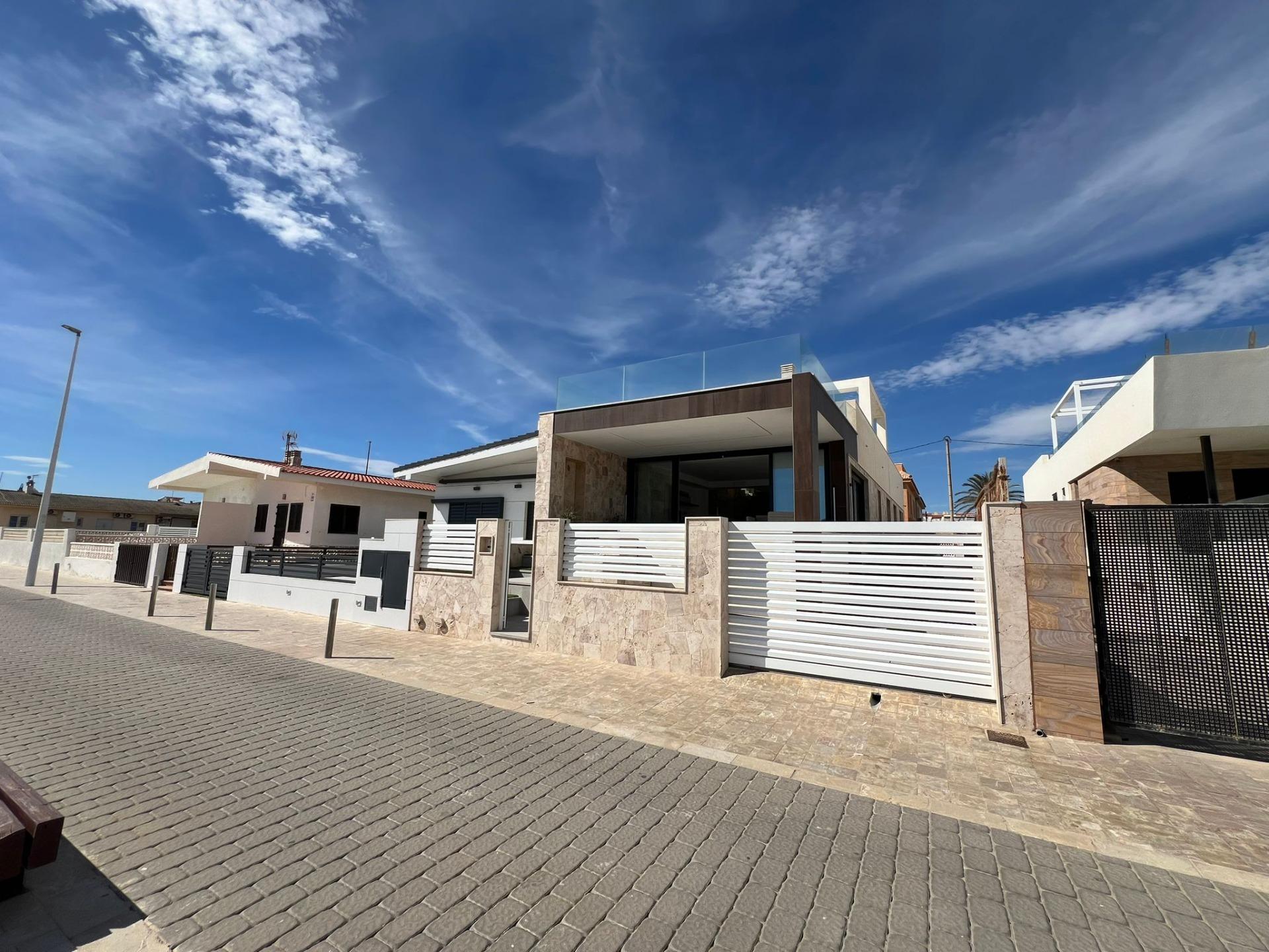 Spectacular Beachfront VILLA, LA MATA