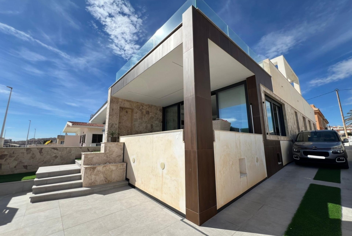 Spectacular Beachfront VILLA, LA MATA