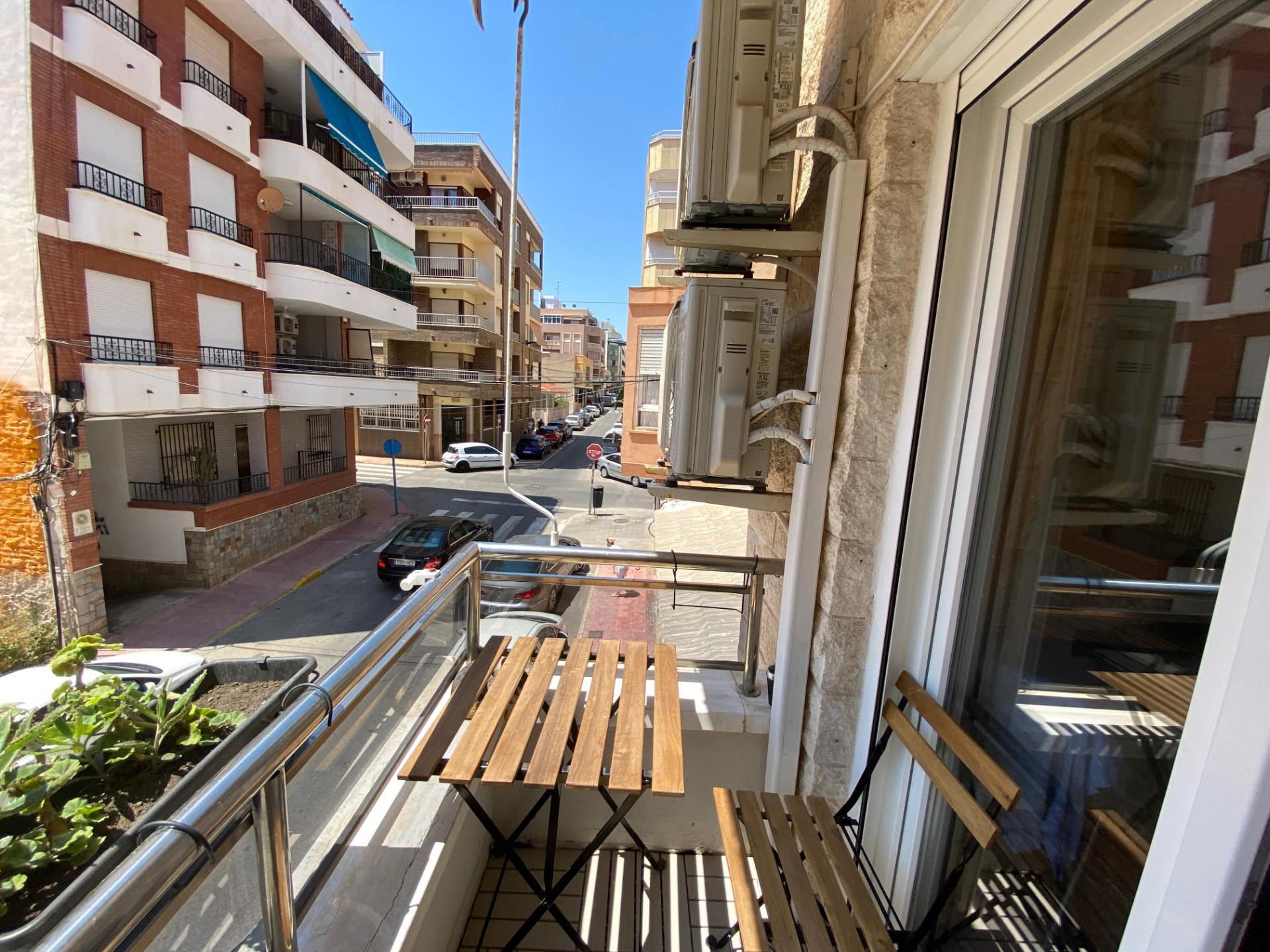 8-4-13 PLAYA DEL CURA. REFURBISHED APARTMENT WITH TOURIST LICENSE 200 M FROM THE SEA