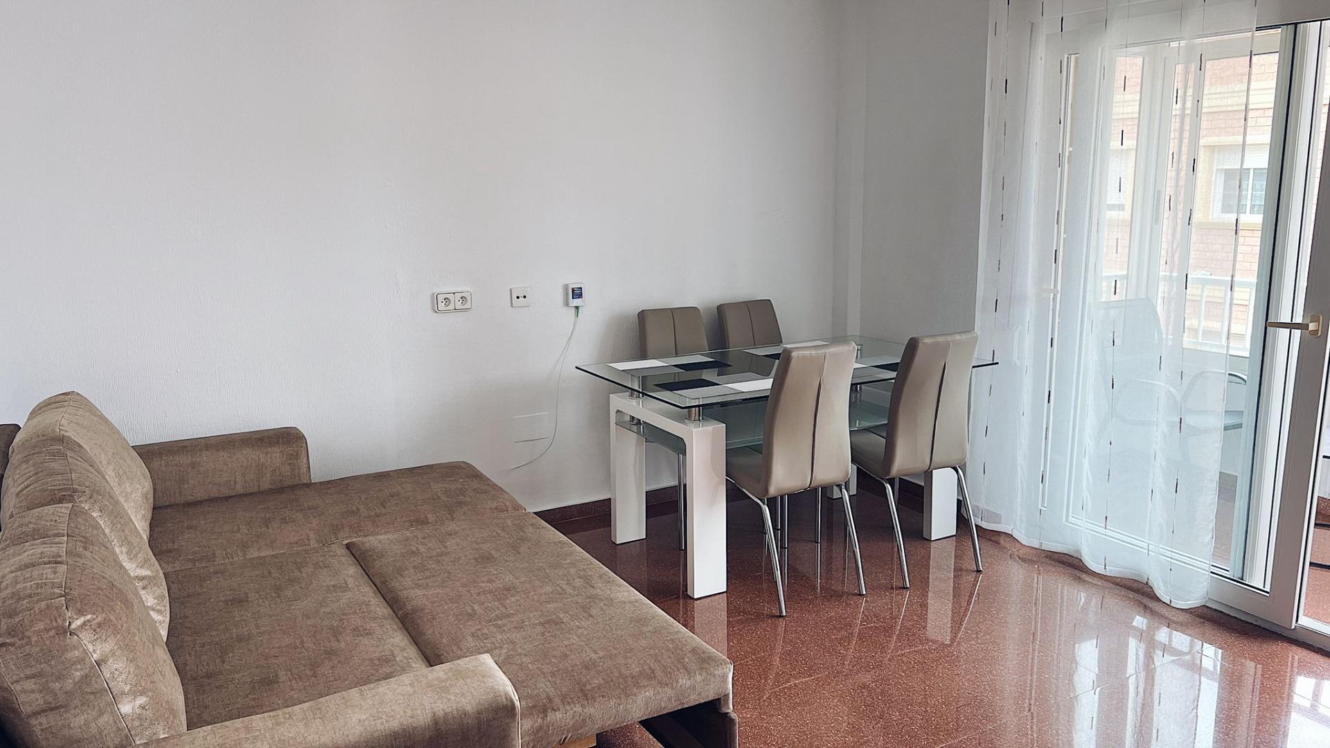 8-5-21 2 Bedroom Apartment, 1 Bathroom, 350 m from the Beach