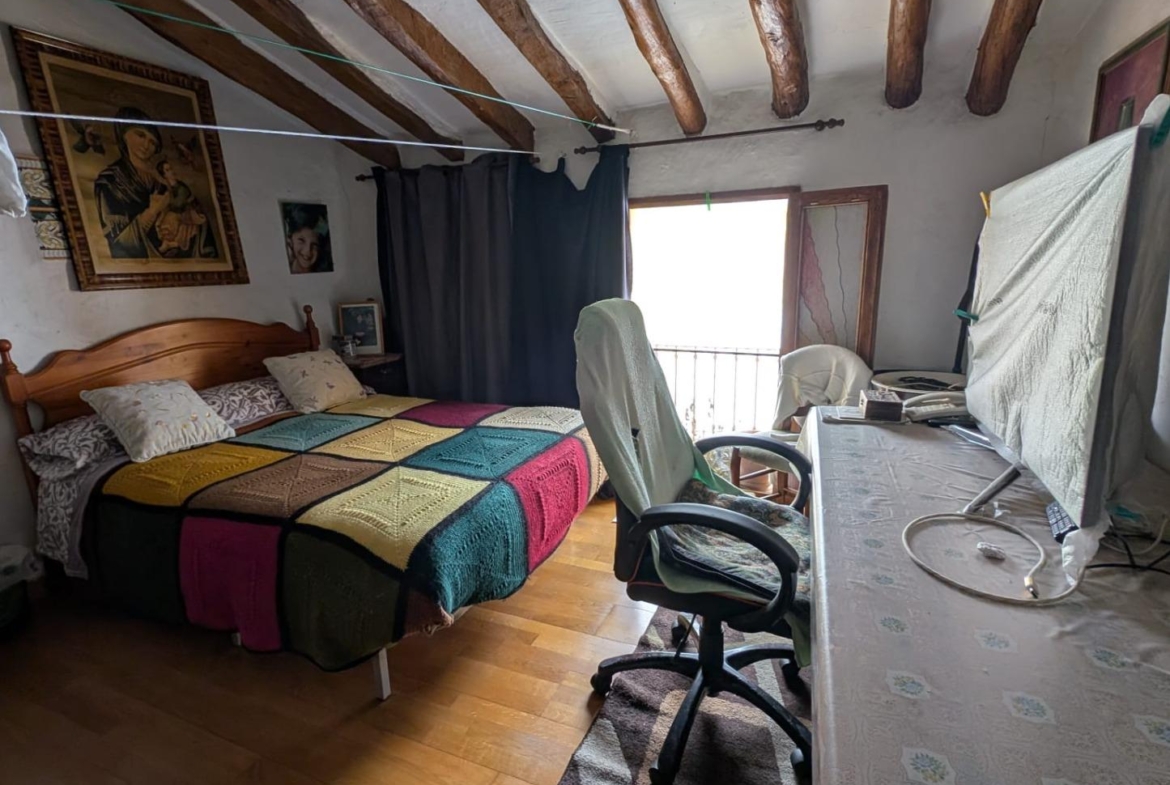 SEMI-DETACHED HOUSE IN THE CHARMING VILLAGE OF LA NUCIA