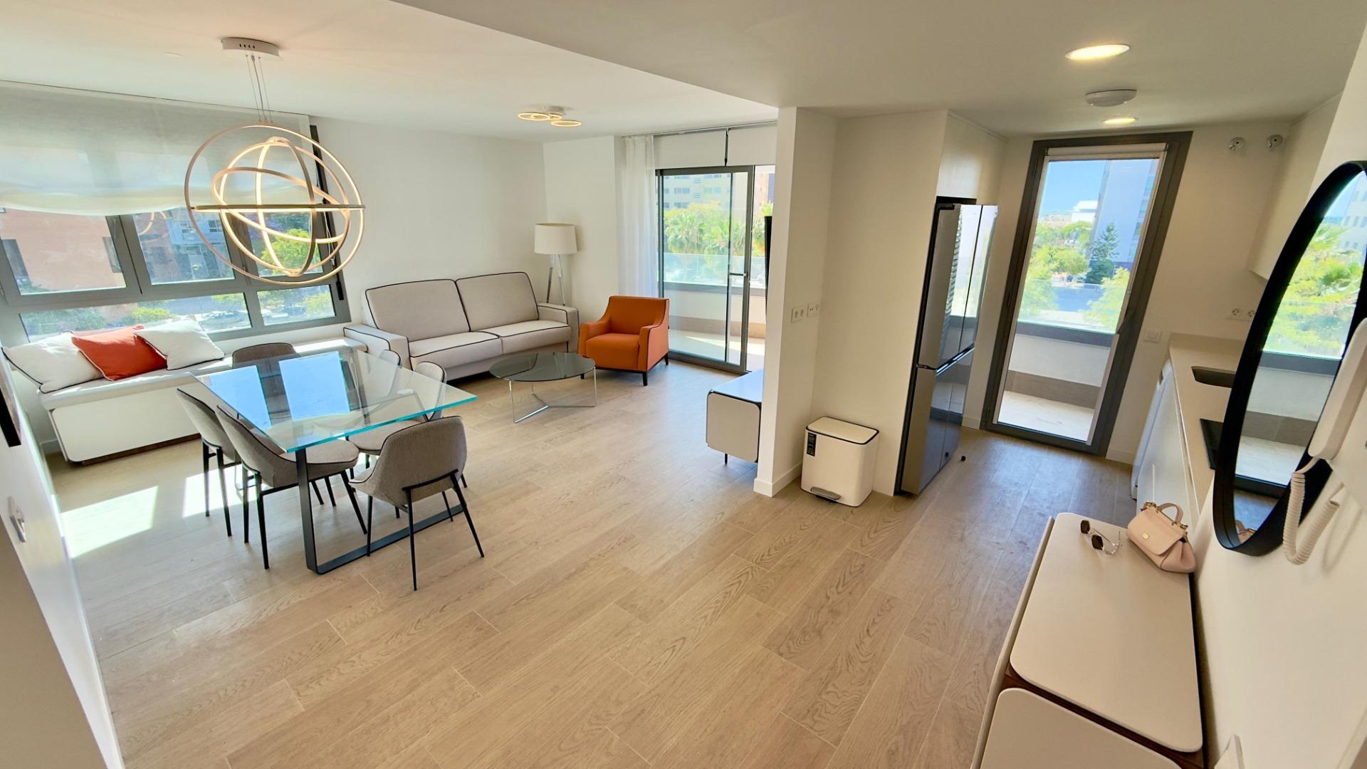Familie comfort en moderne stijl in het hart van Alicante