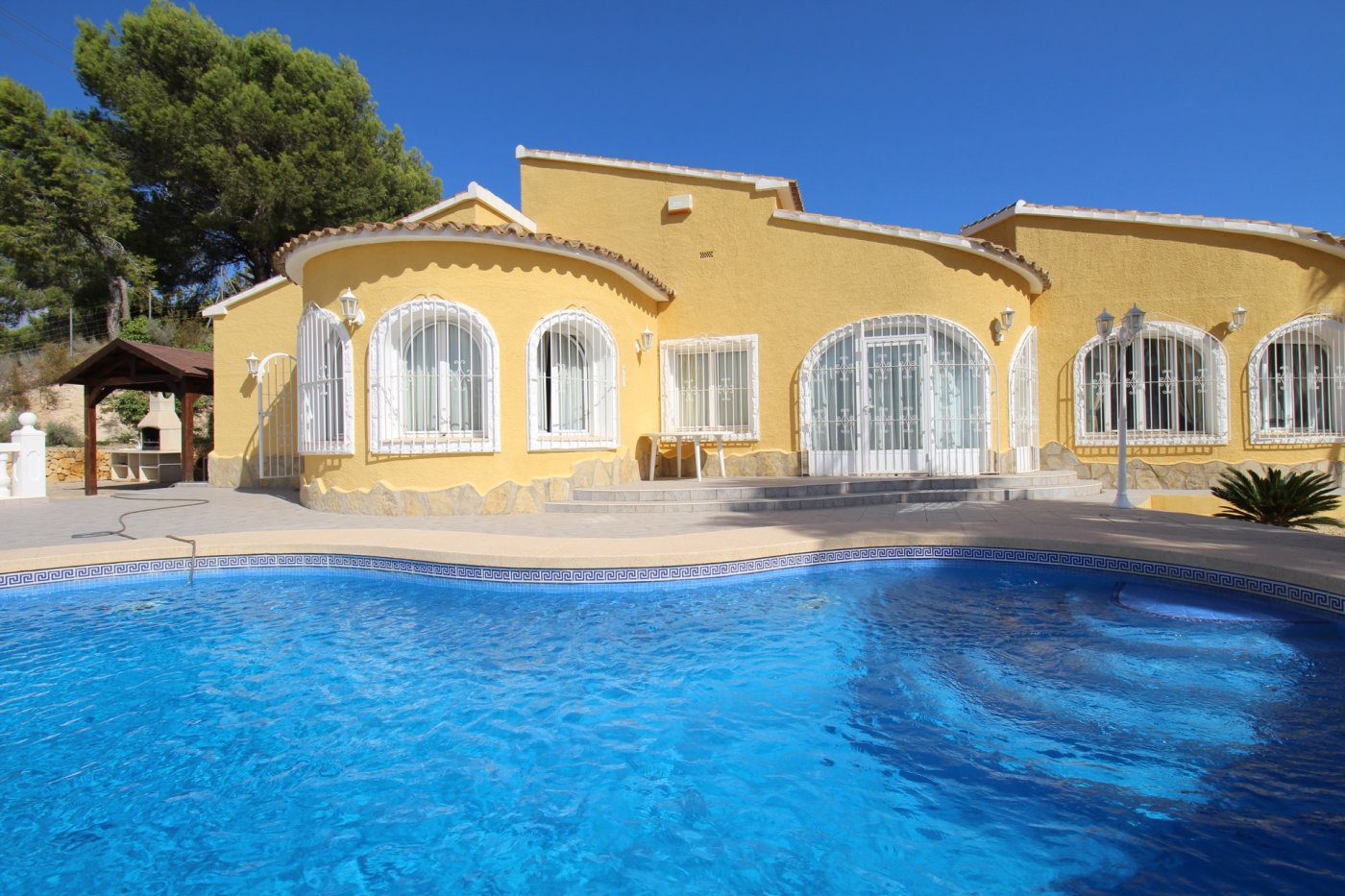 LUXURY MOUNTAIN VILLA MET ZEEZICHT