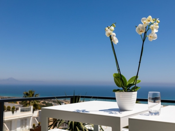 NEW APARTMENTS FOR SALE IN GRAN ALACANT, AT 20 MINUTES FROM ALICANTE and ELCHE, COSTA BLANCA
