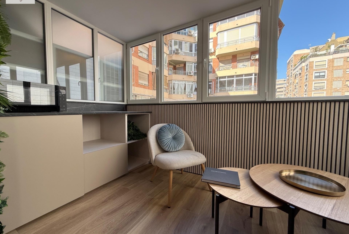 Tourist License Aparthotel-Style Apartment for Sale – Turnkey Business in the Heart of Alicante