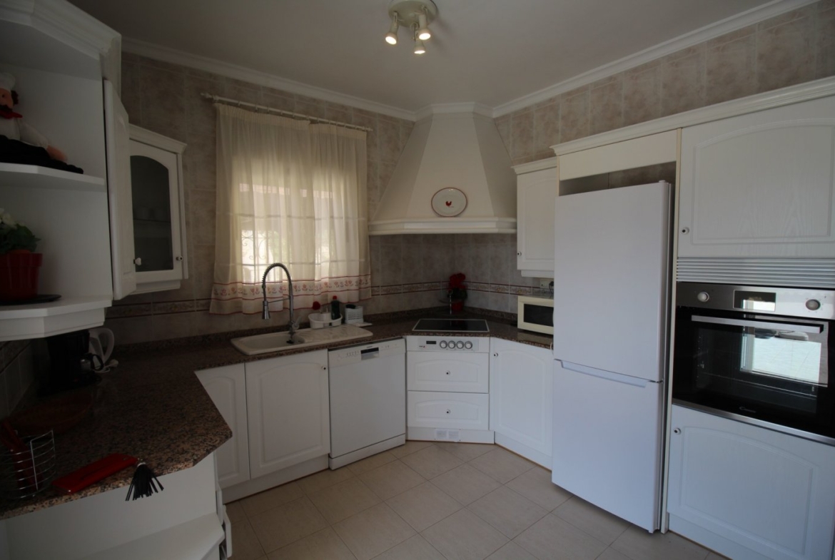 LUXURY MOUNTAIN VILLA MET ZEEZICHT