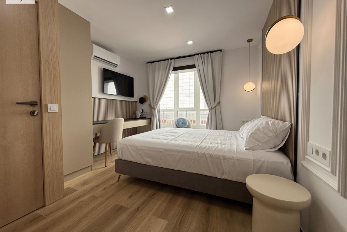 Tourist License Aparthotel-Style Apartment for Sale – Turnkey Business in the Heart of Alicante