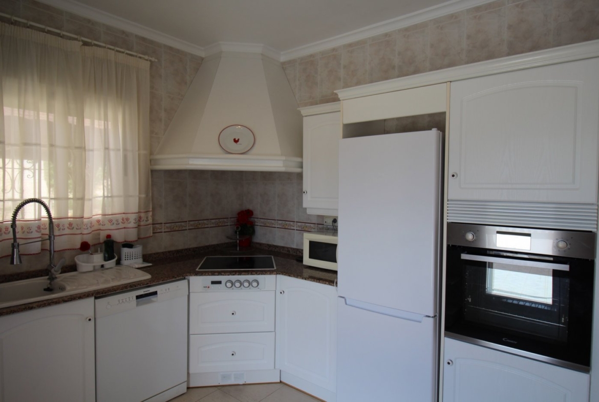 LUXURY MOUNTAIN VILLA MET ZEEZICHT
