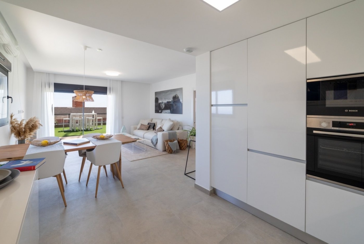 NEW APARTMENTS FOR SALE IN GRAN ALACANT, AT 20 MINUTES FROM ALICANTE and ELCHE, COSTA BLANCA
