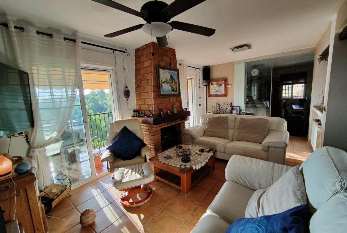 DETACHED VILLA, SPACIOUS WITH PRIVACY IN A NATURAL ENVIRONMENT IN LA NUCIA