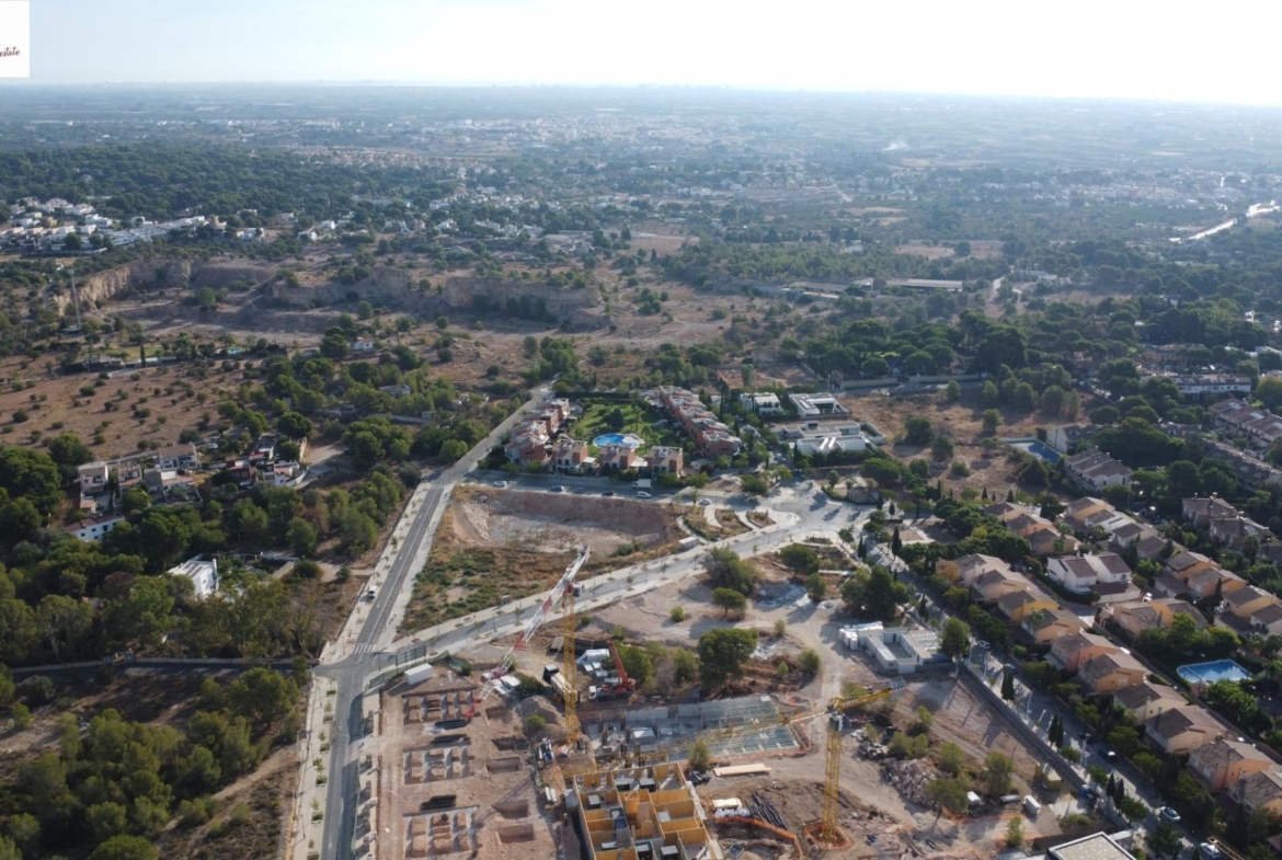 New development of multi-family homes in Godella