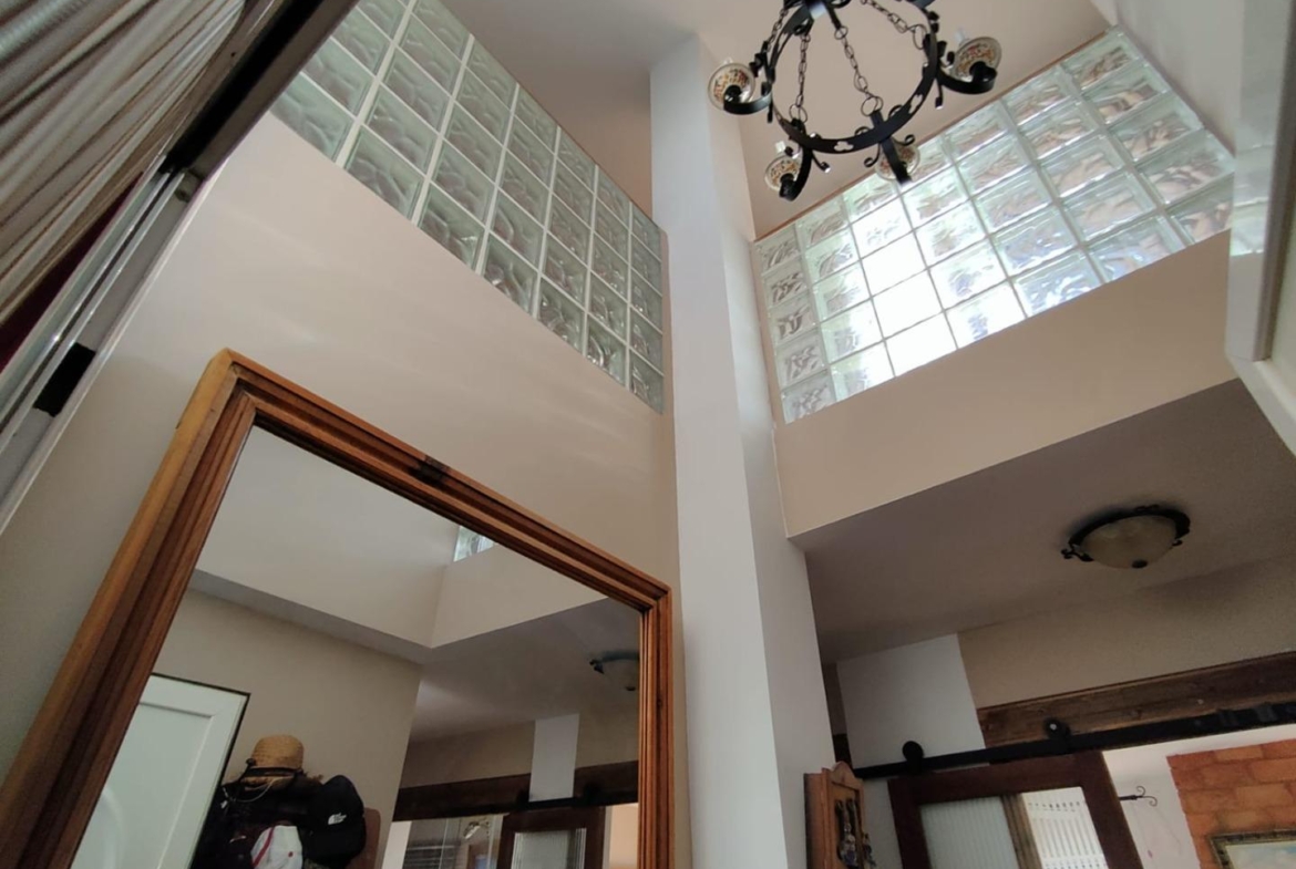 DETACHED VILLA, SPACIOUS WITH PRIVACY IN A NATURAL ENVIRONMENT IN LA NUCIA