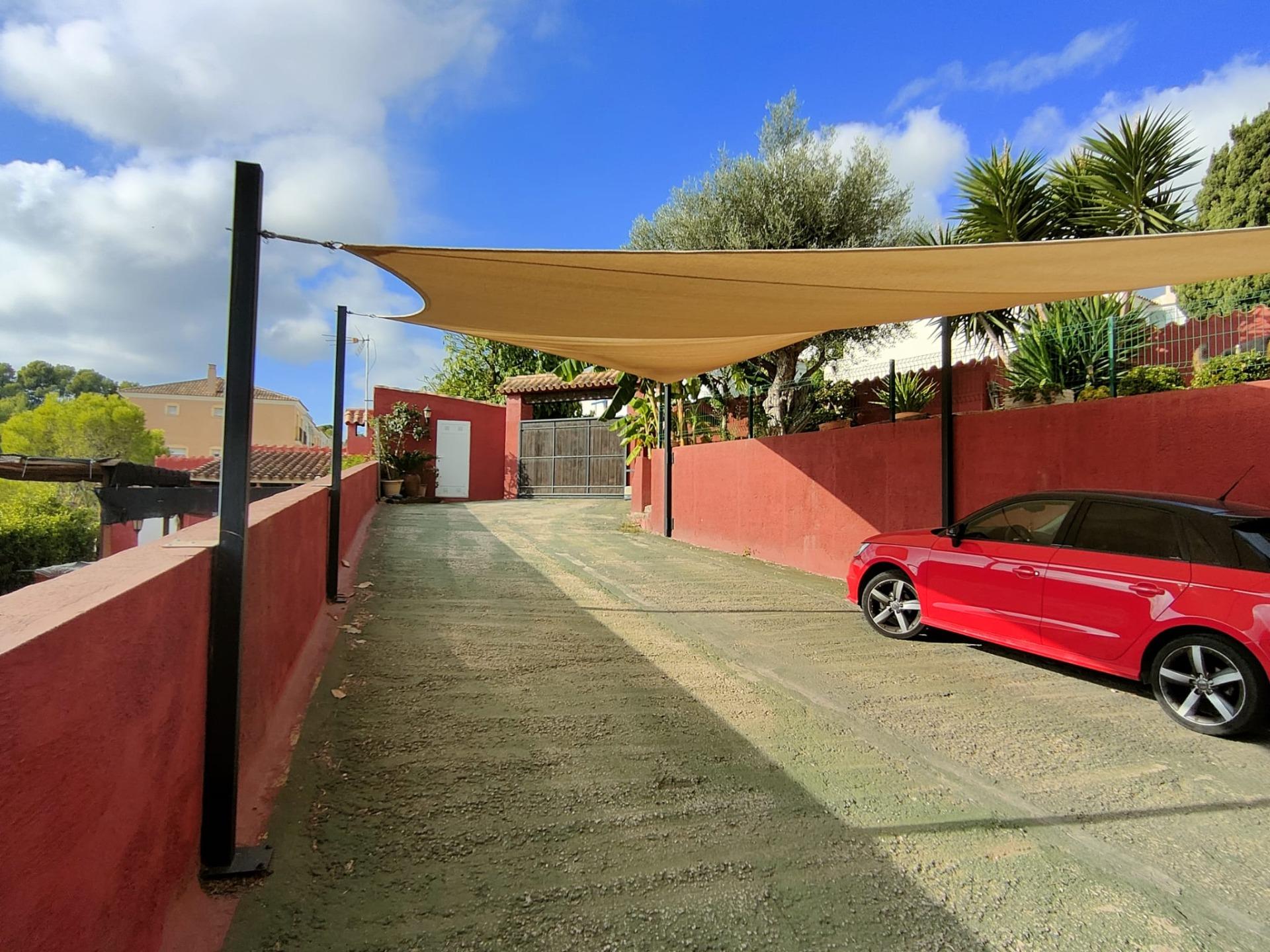 9-18-4 DETACHED VILLA, SPACIOUS WITH PRIVACY IN A NATURAL ENVIRONMENT IN LA NUCIA
