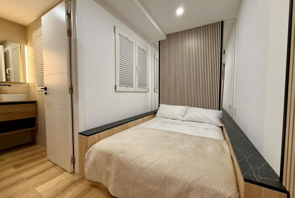 Tourist License Aparthotel-Style Apartment for Sale – Turnkey Business in the Heart of Alicante