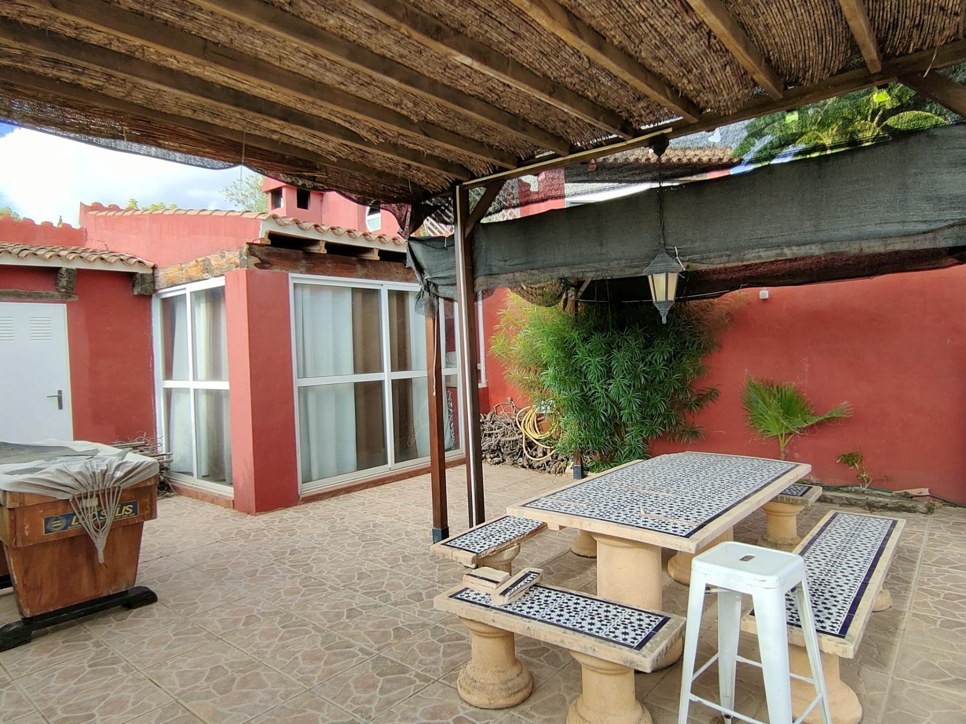 9-19-4 DETACHED VILLA, SPACIOUS WITH PRIVACY IN A NATURAL ENVIRONMENT IN LA NUCIA
