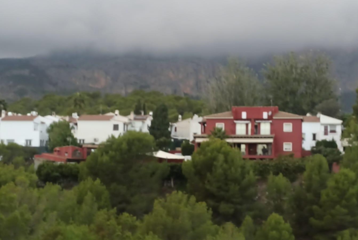 DETACHED VILLA, SPACIOUS WITH PRIVACY IN A NATURAL ENVIRONMENT IN LA NUCIA