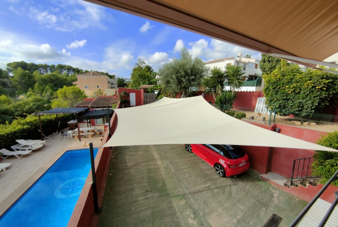 DETACHED VILLA, SPACIOUS WITH PRIVACY IN A NATURAL ENVIRONMENT IN LA NUCIA