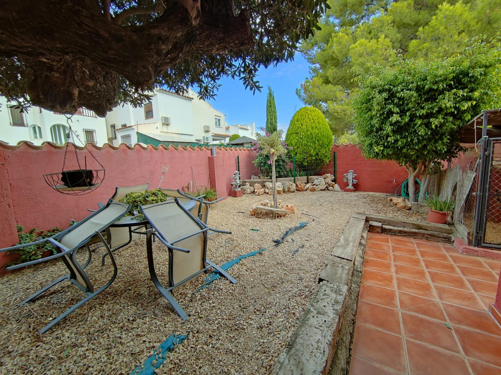 9-27-3 DETACHED VILLA, SPACIOUS WITH PRIVACY IN A NATURAL ENVIRONMENT IN LA NUCIA