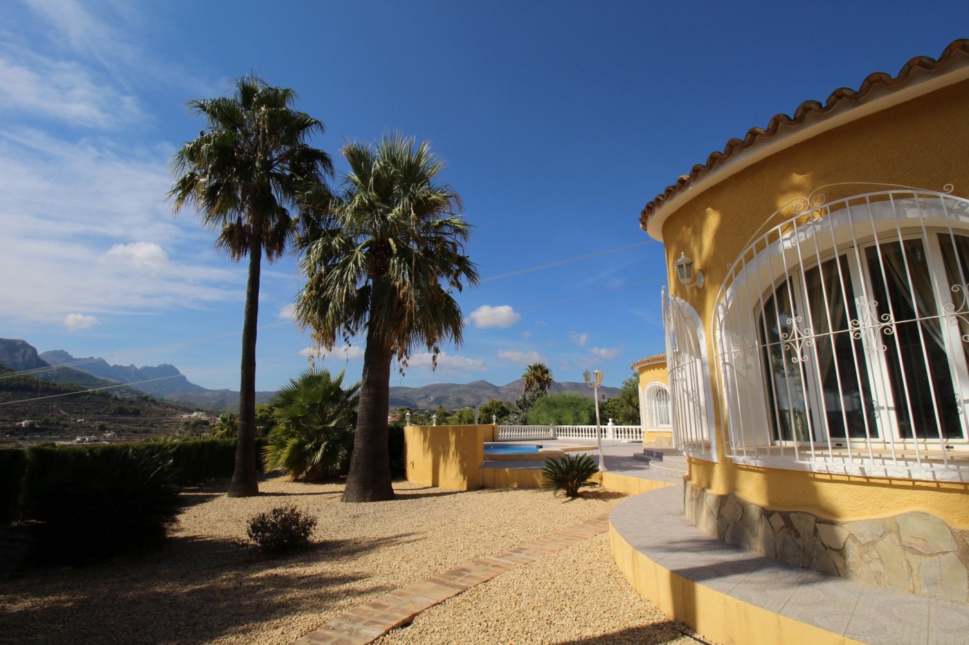 LUXURY MOUNTAIN VILLA MET ZEEZICHT