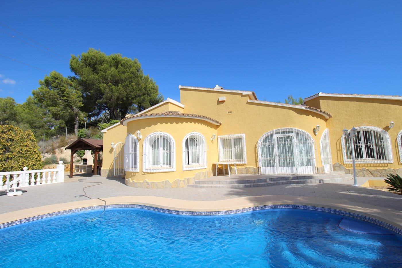 LUXURY MOUNTAIN VILLA MET ZEEZICHT