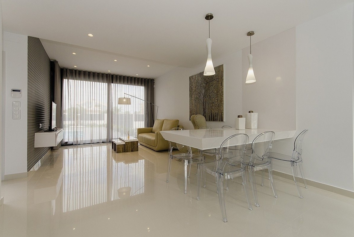 NIEUWE BUILT VILLA IN ORIHUELA COSTA (CAMPOAMOR)