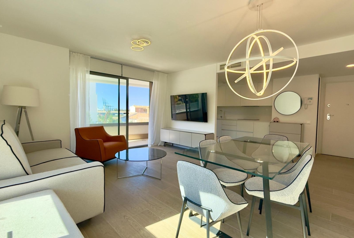 Familie comfort en moderne stijl in het hart van Alicante