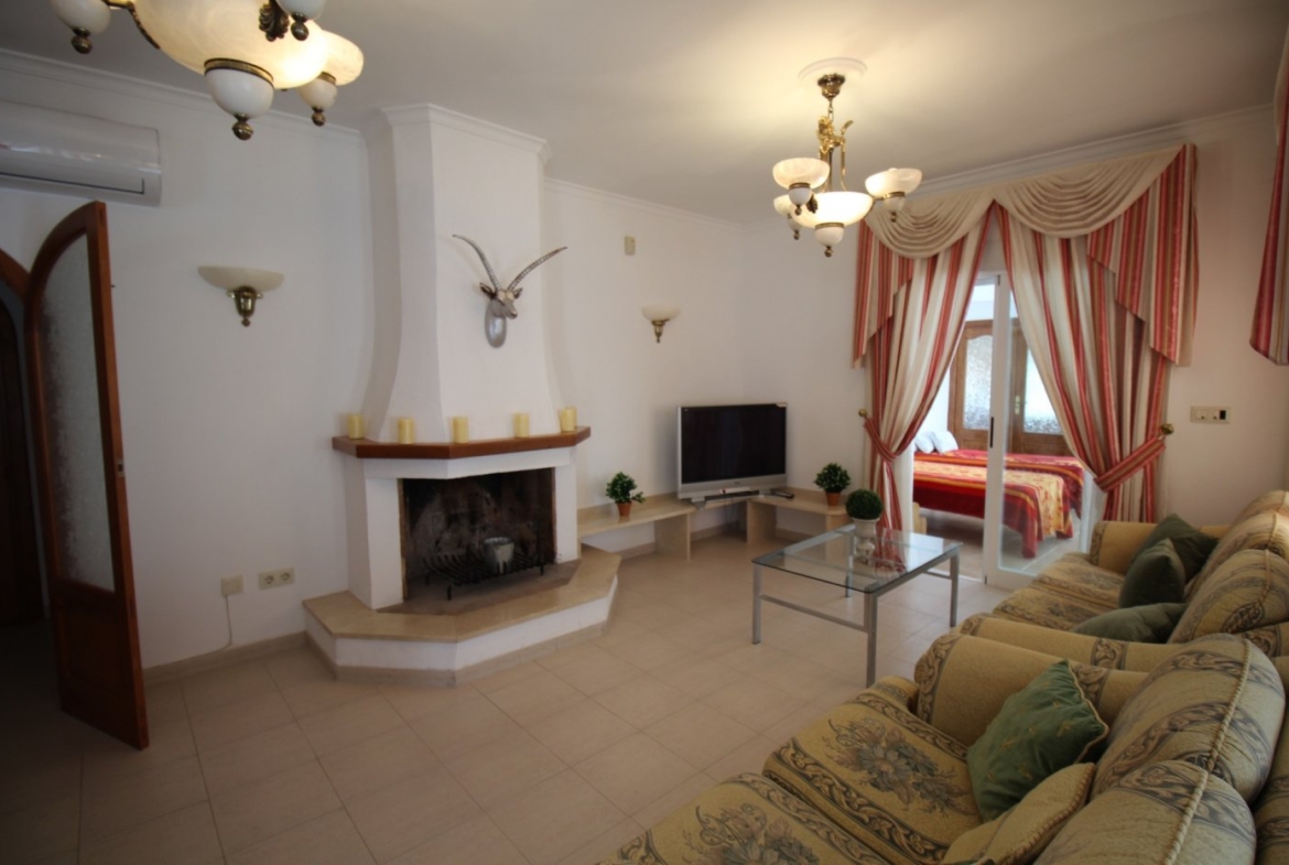 LUXURY MOUNTAIN VILLA MET ZEEZICHT