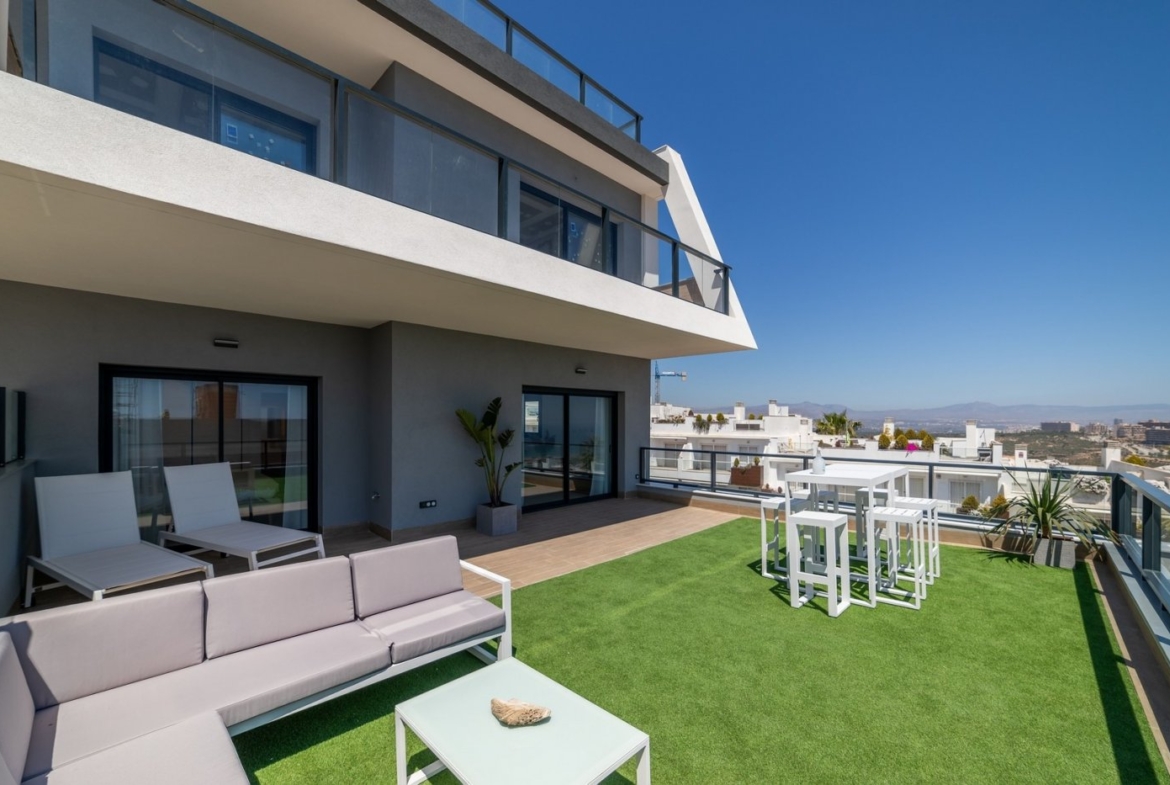 NEW APARTMENTS FOR SALE IN GRAN ALACANT, AT 20 MINUTES FROM ALICANTE and ELCHE, COSTA BLANCA