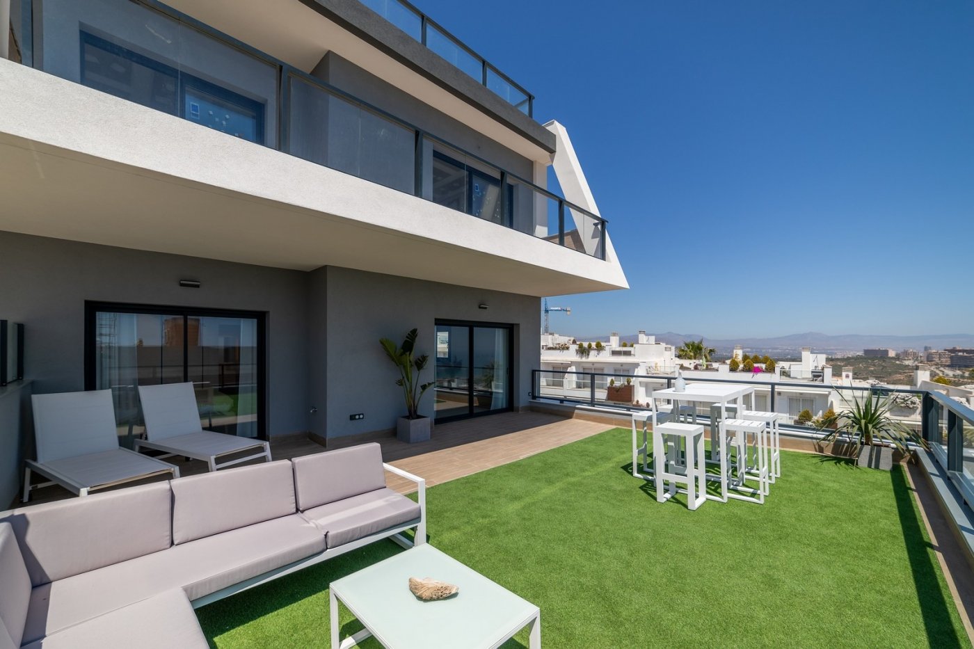 9-3-3 NEW APARTMENTS FOR SALE IN GRAN ALACANT, AT 20 MINUTES FROM ALICANTE and ELCHE, COSTA BLANCA