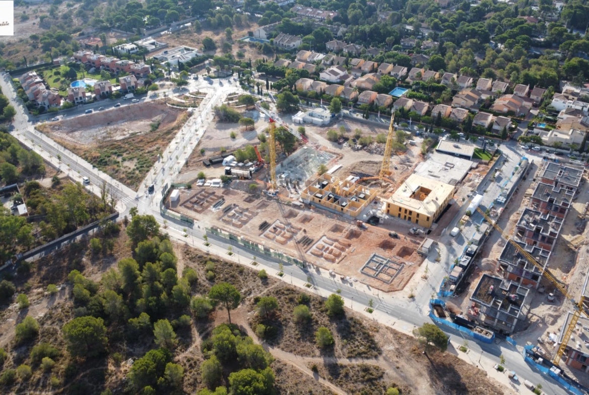 New development of multi-family homes in Godella