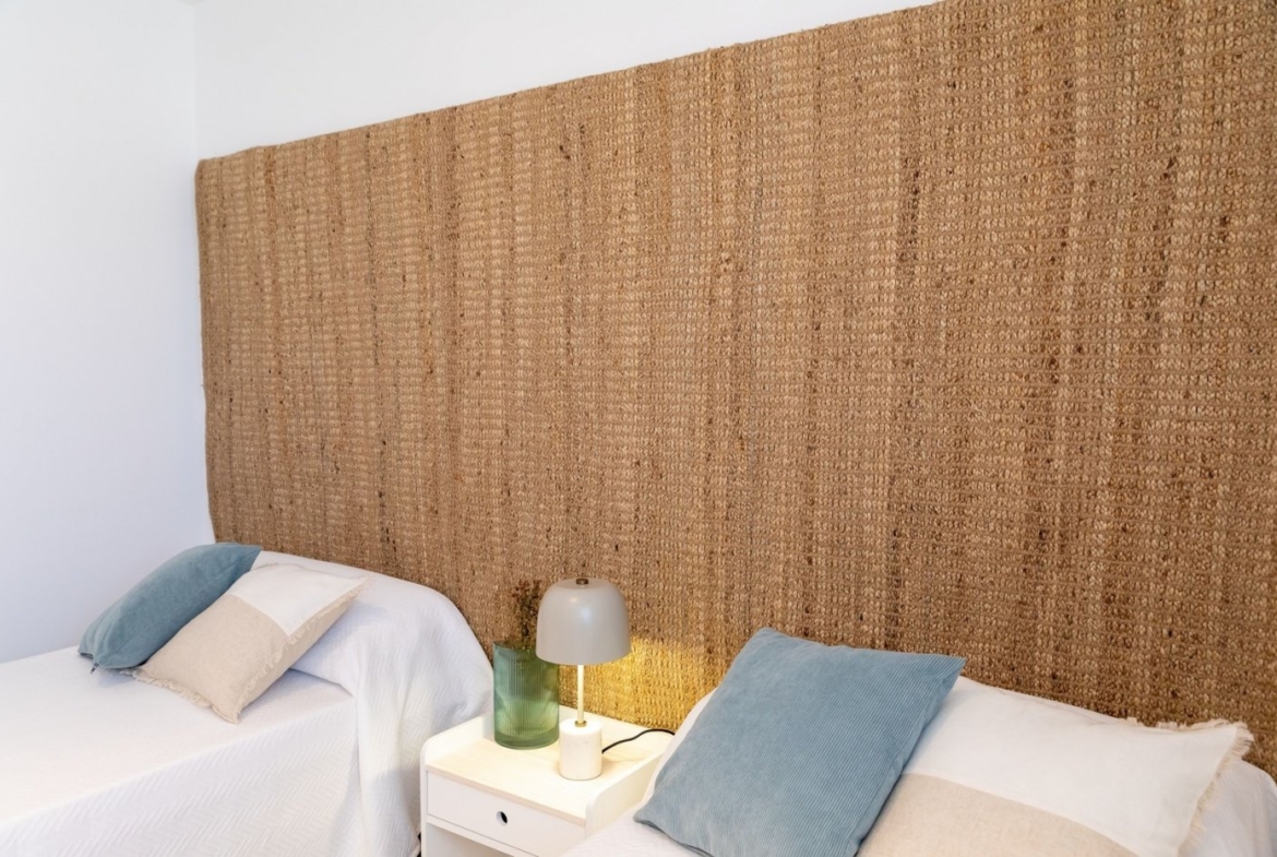 NEW APARTMENTS FOR SALE IN GRAN ALACANT, AT 20 MINUTES FROM ALICANTE and ELCHE, COSTA BLANCA