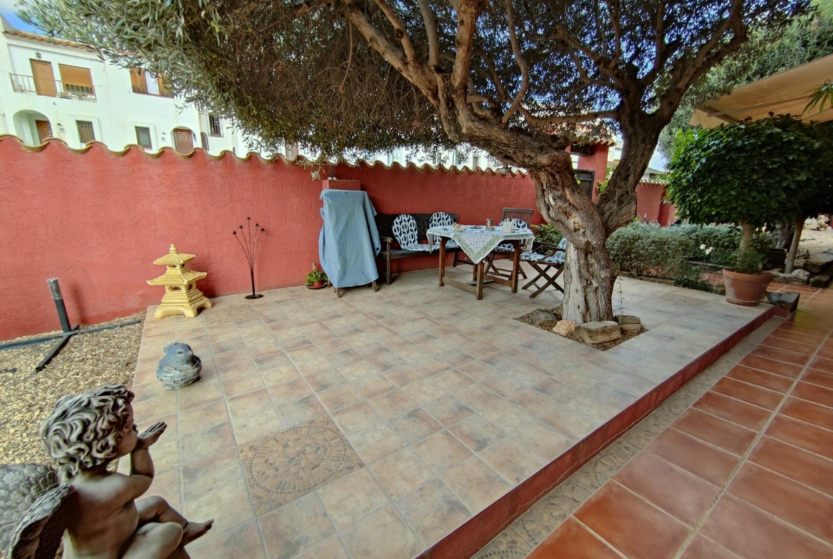 DETACHED VILLA, SPACIOUS WITH PRIVACY IN A NATURAL ENVIRONMENT IN LA NUCIA