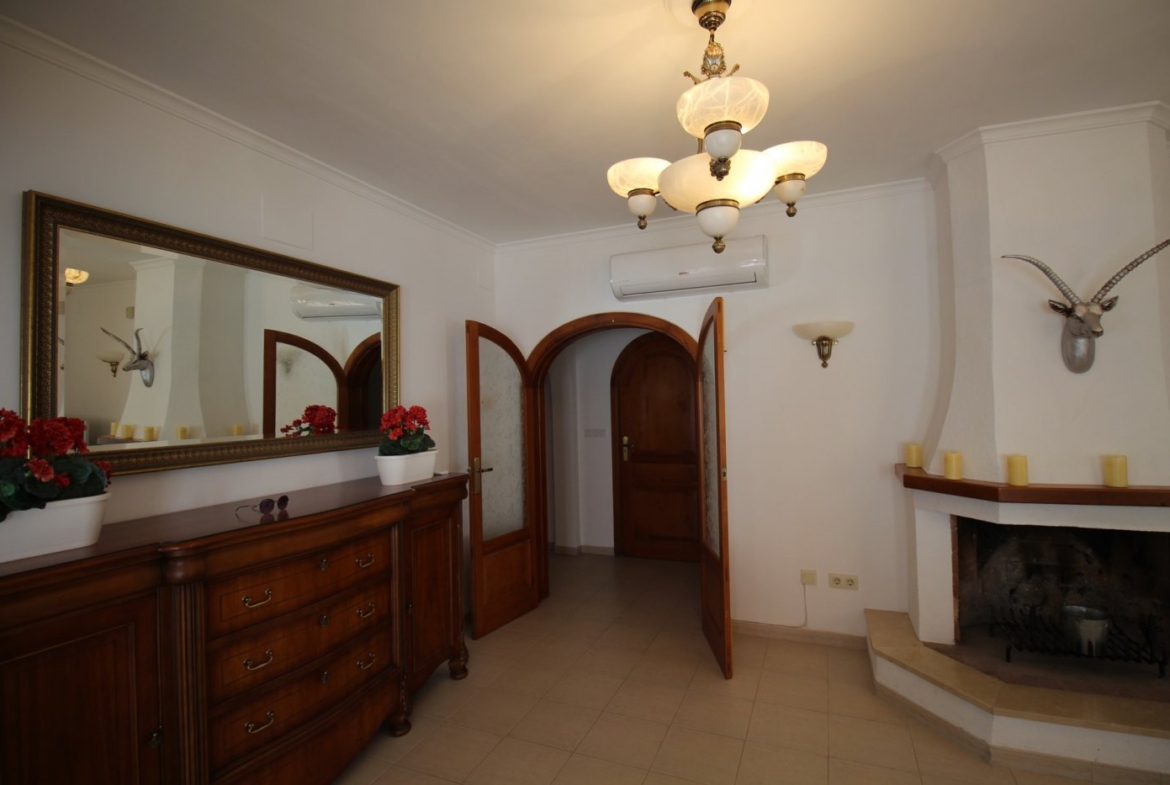 LUXURY MOUNTAIN VILLA MET ZEEZICHT