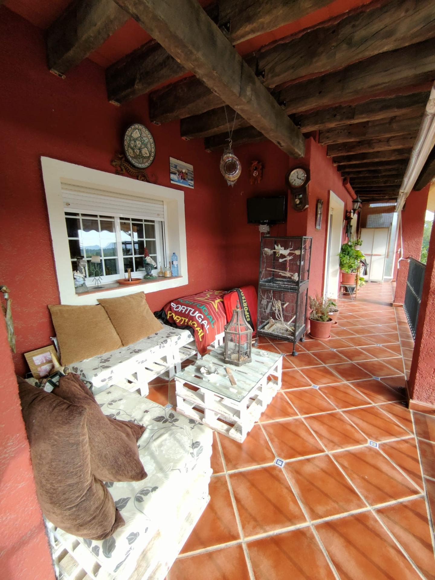 9-38-3 DETACHED VILLA, SPACIOUS WITH PRIVACY IN A NATURAL ENVIRONMENT IN LA NUCIA