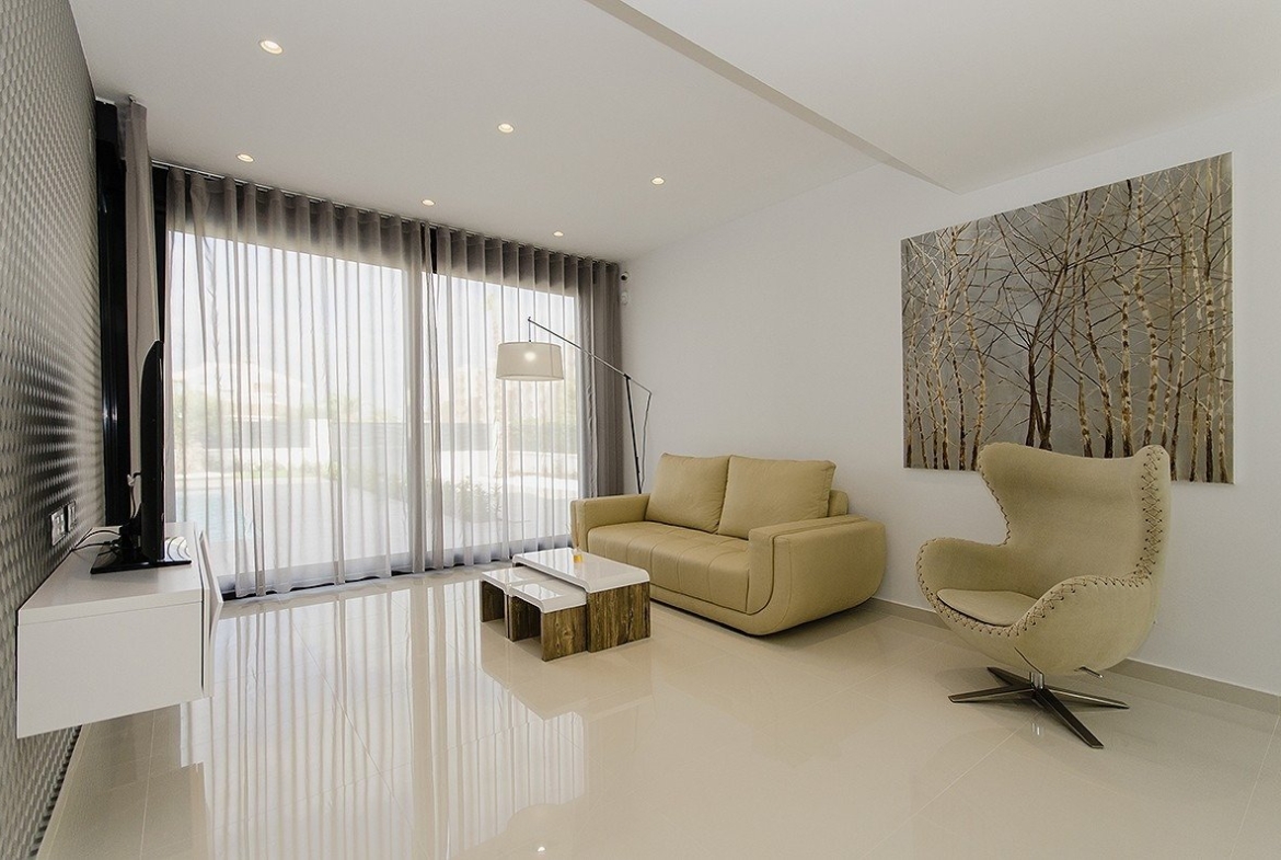NIEUWE BUILT VILLA IN ORIHUELA COSTA (CAMPOAMOR)