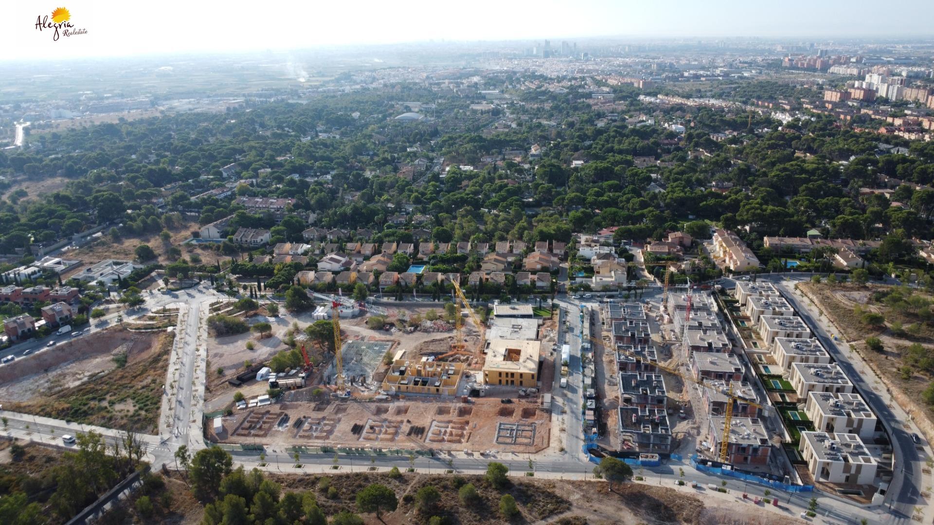 New development of multi-family homes in Godella
