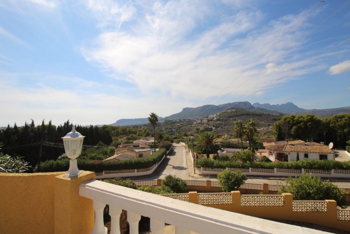 LUXURY MOUNTAIN VILLA MET ZEEZICHT