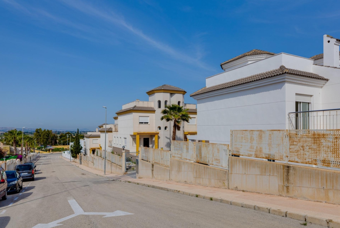 NIEUWE BUILD RESIDENTIAL IN SAN FULGENCIO