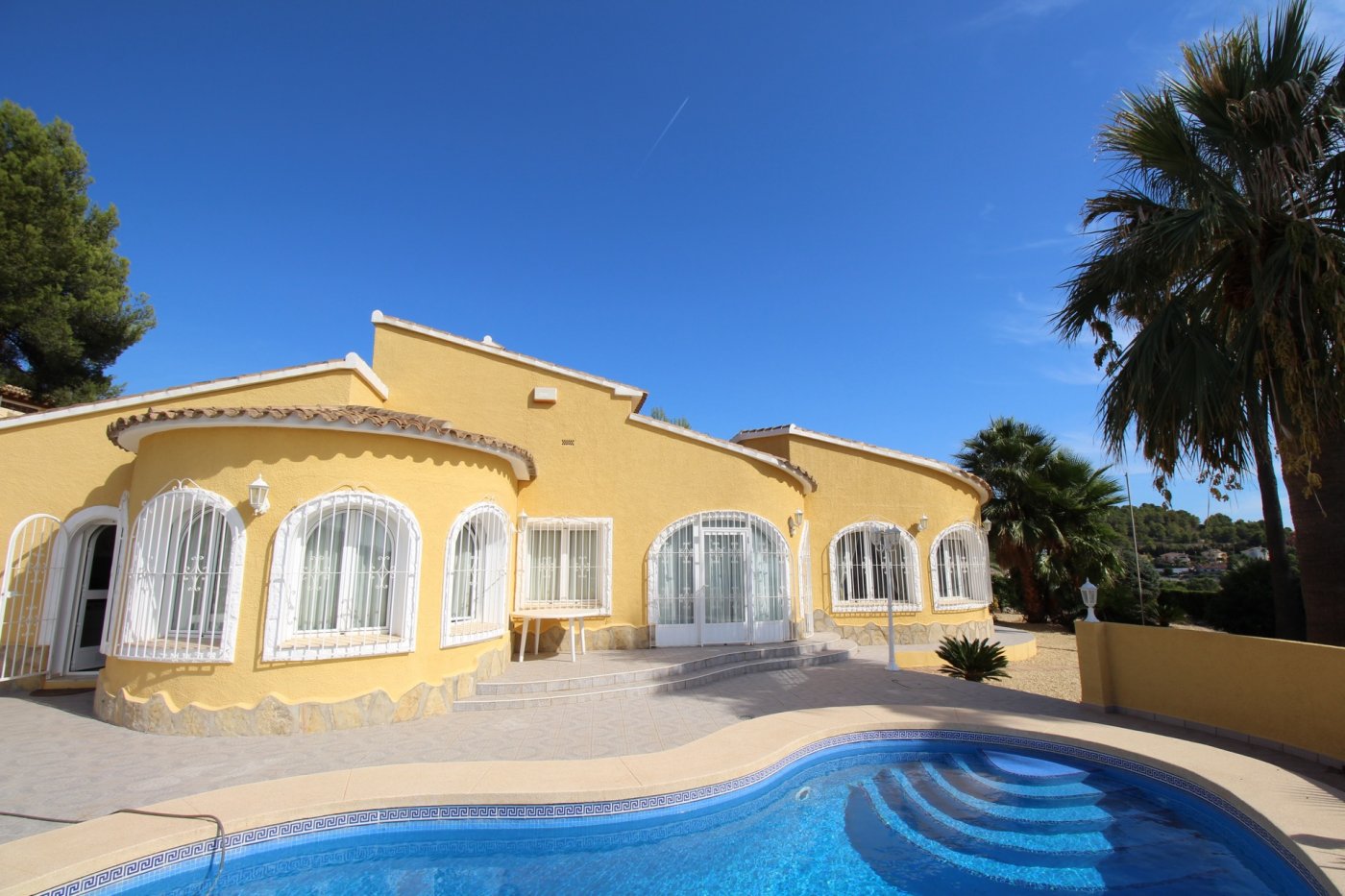 LUXURY MOUNTAIN VILLA MET ZEEZICHT